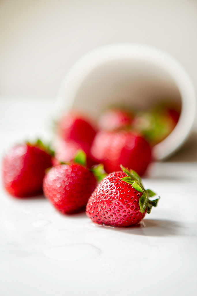 Large aperture, low angle