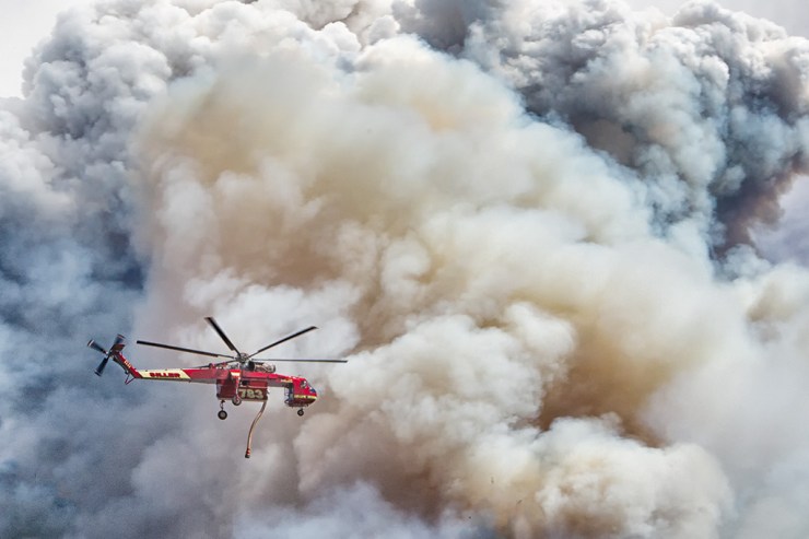 Fire fighting helicopter