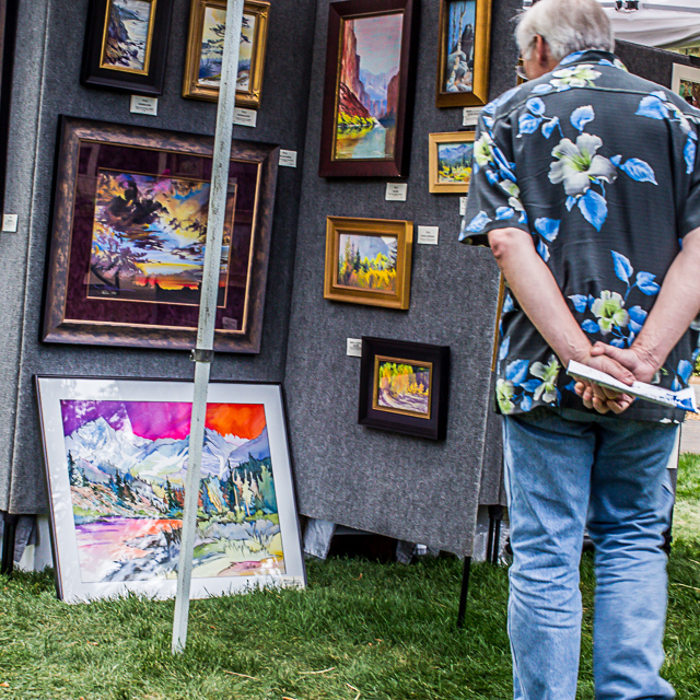 Yes!Chef! checks out local art